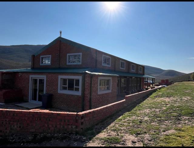 148.30HA FARM FOR SALE IN UNIONDALE RURAL